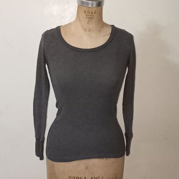 PINK Victoria's Secret Tops - Pink VS Gray thermal Xs long sleeve top